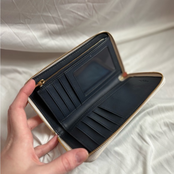 Vintage Coach Long Zip Around Signature Canvas Wallet - Picture 3 of 3